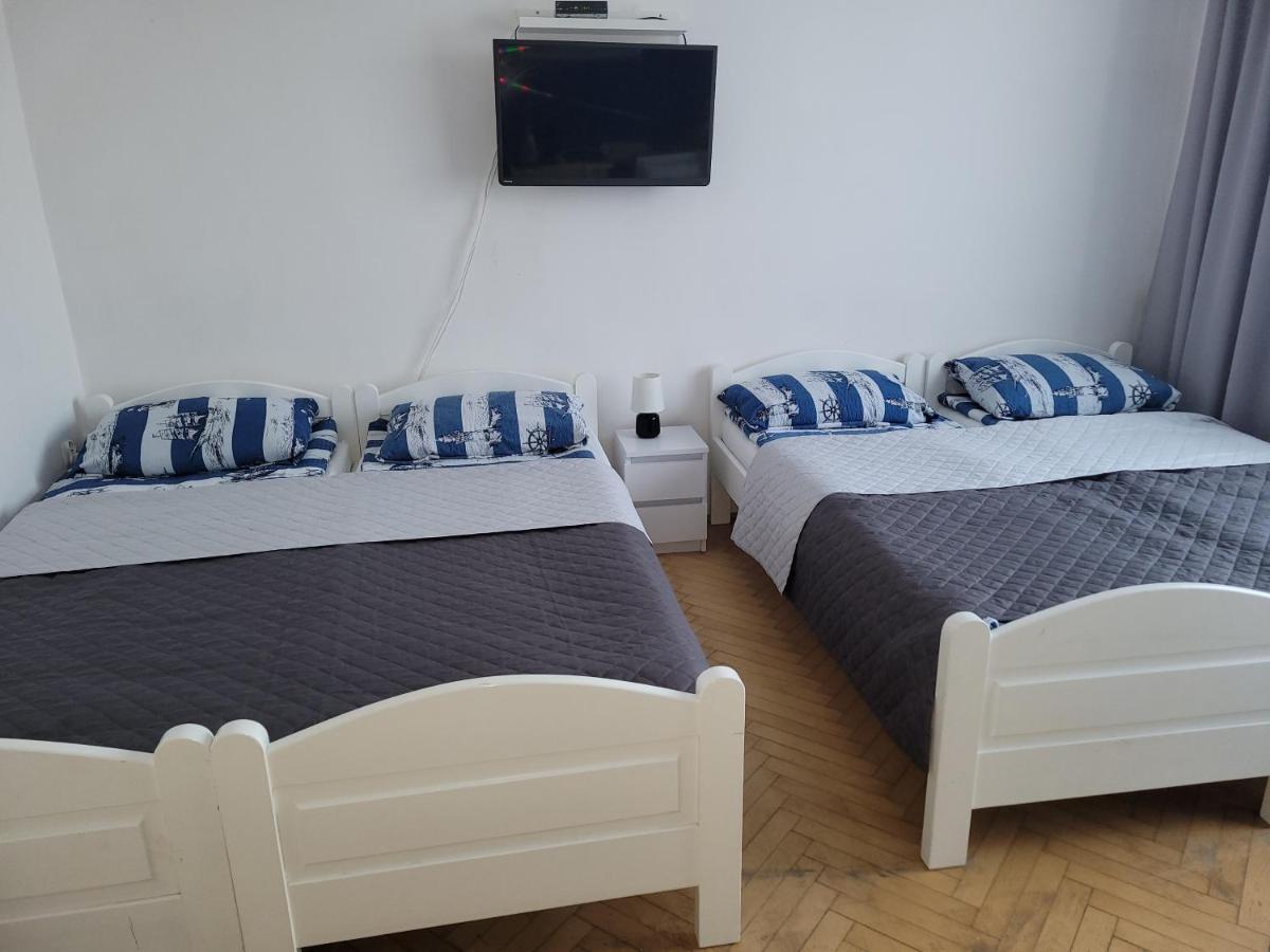 Pokoje Goscinne Galeon W Darlowku Ujście-Darłowskie Exterior foto