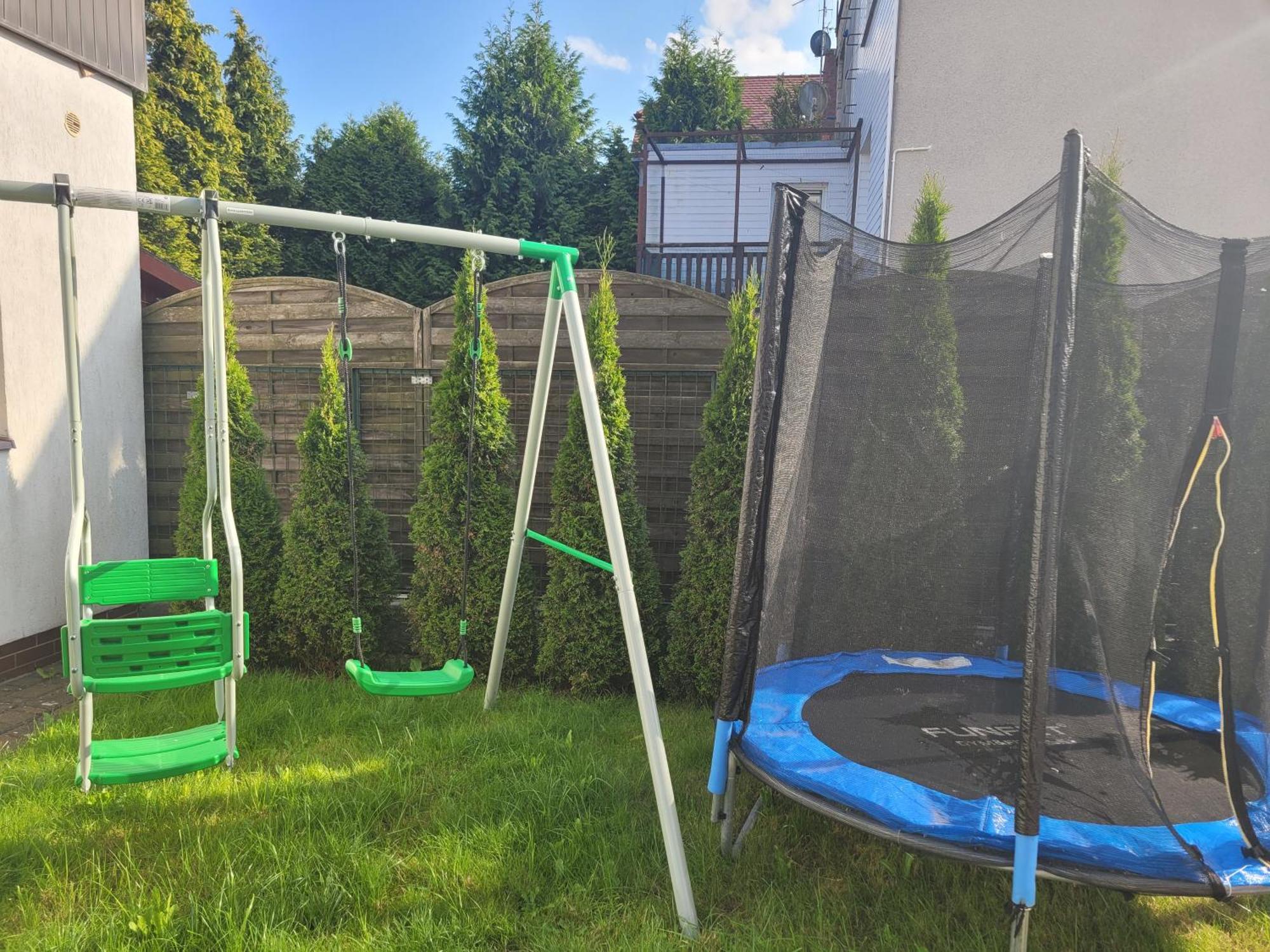 Pokoje Goscinne Galeon W Darlowku Ujście-Darłowskie Exterior foto