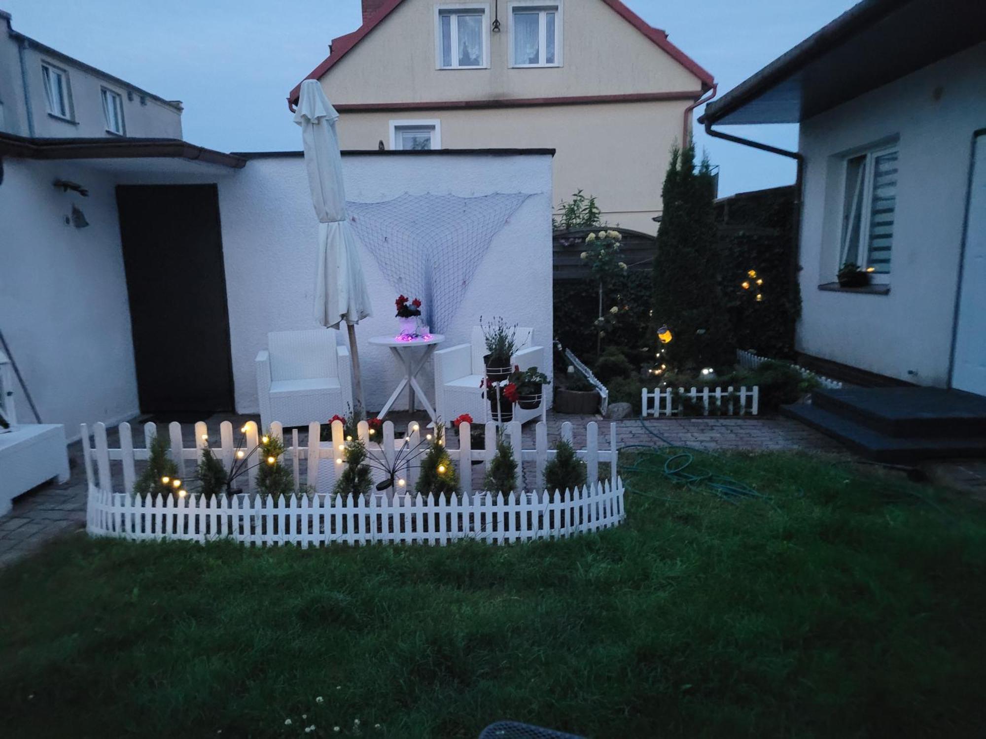Pokoje Goscinne Galeon W Darlowku Ujście-Darłowskie Exterior foto