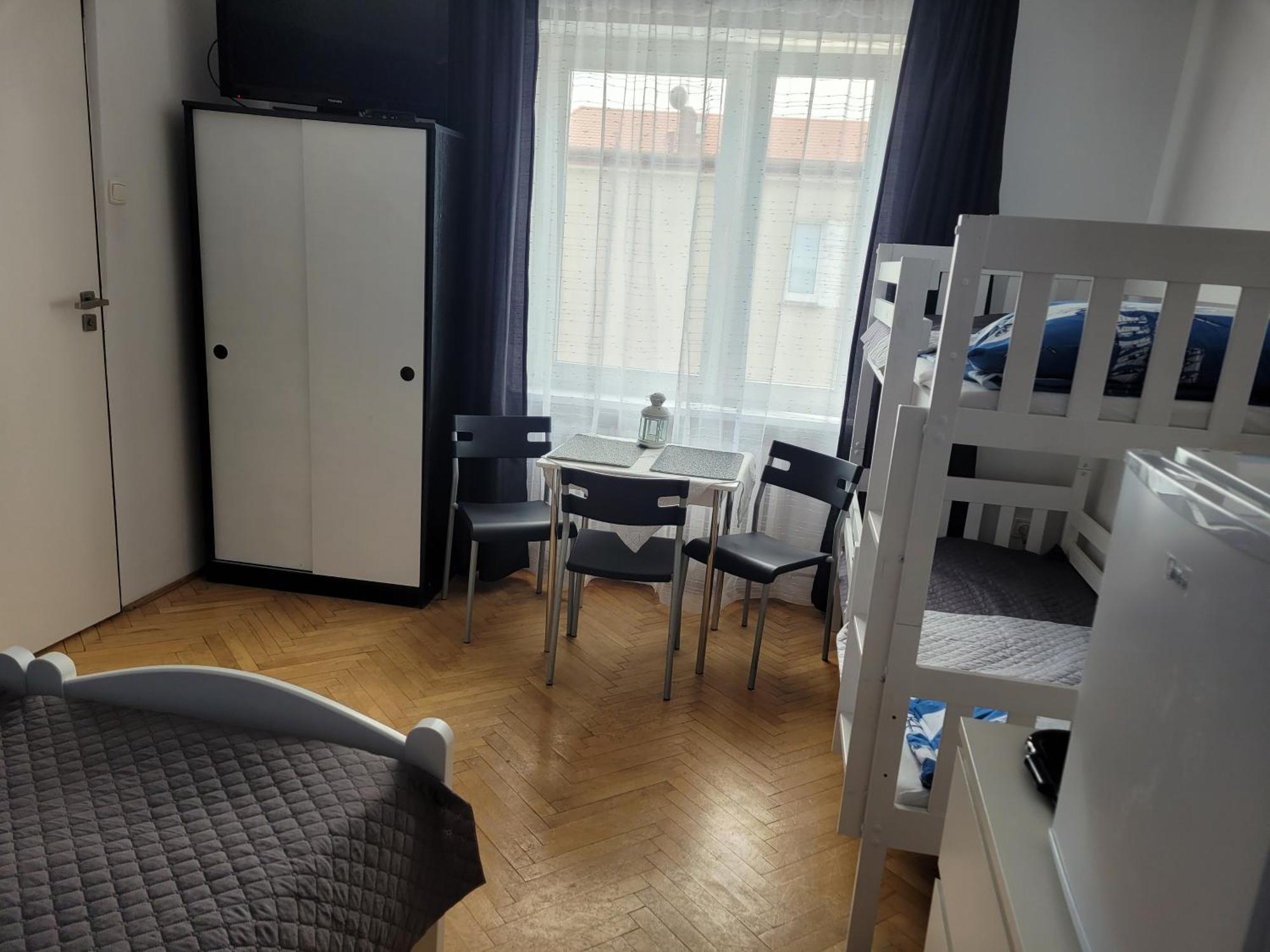 Pokoje Goscinne Galeon W Darlowku Ujście-Darłowskie Exterior foto