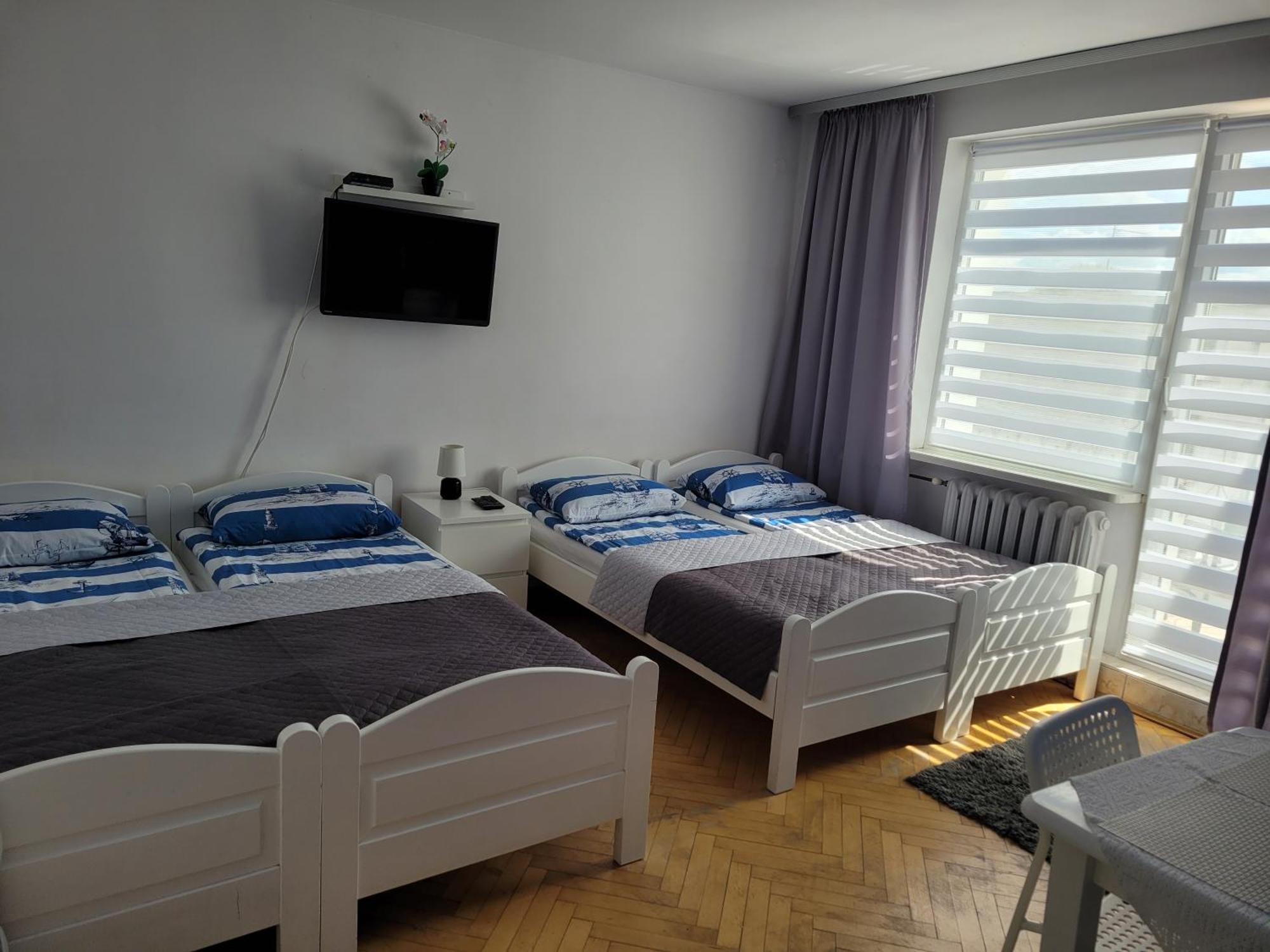 Pokoje Goscinne Galeon W Darlowku Ujście-Darłowskie Exterior foto