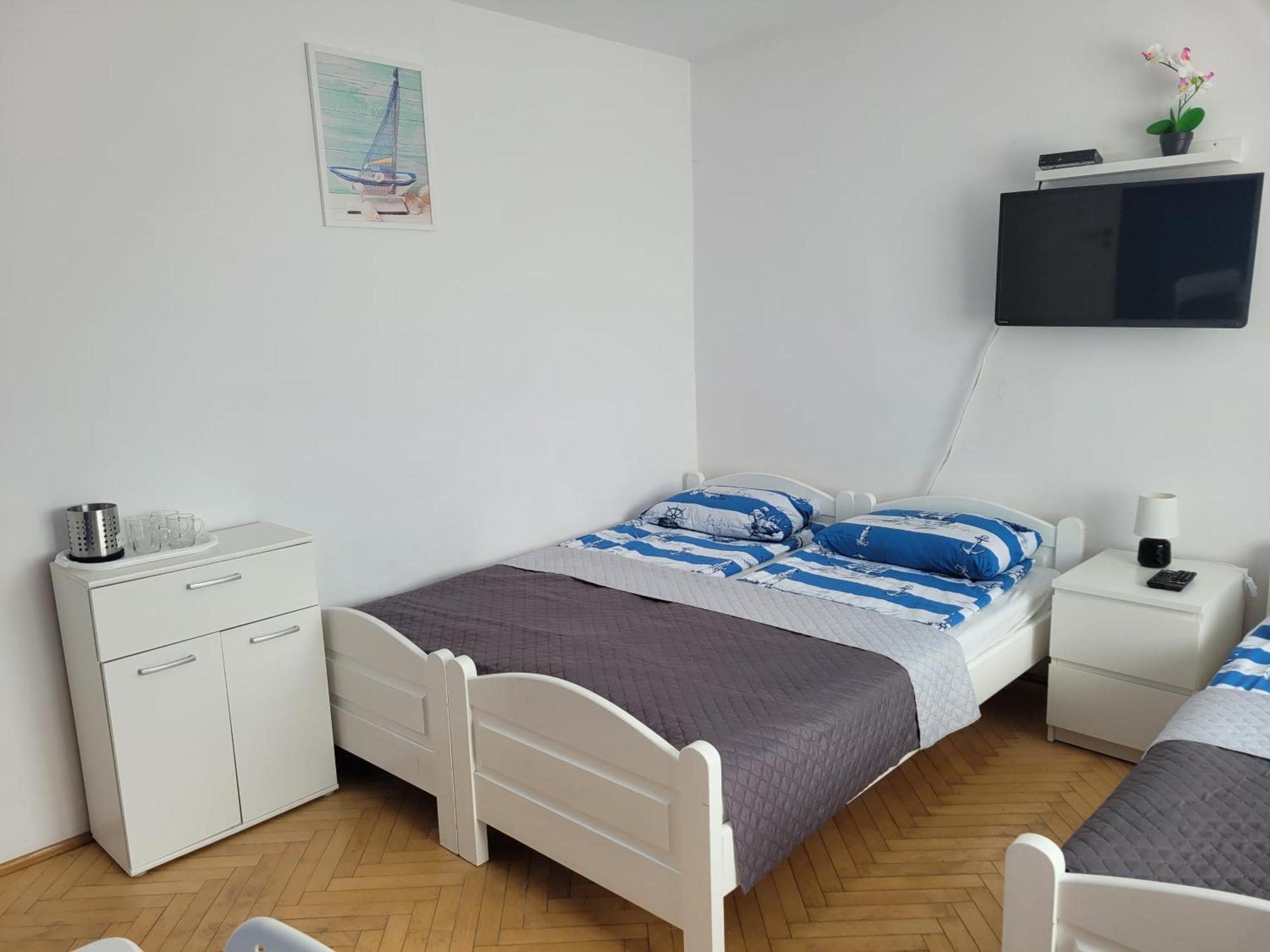 Pokoje Goscinne Galeon W Darlowku Ujście-Darłowskie Exterior foto